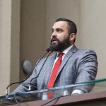 Deputado Dr. George Lins entrega Título de Cidadão do Amazonas ao empresário Marco Bolognese