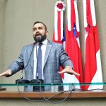 Deputado Dr. George Lins critica descaso de companhias aéreas com o interior do Amazonas