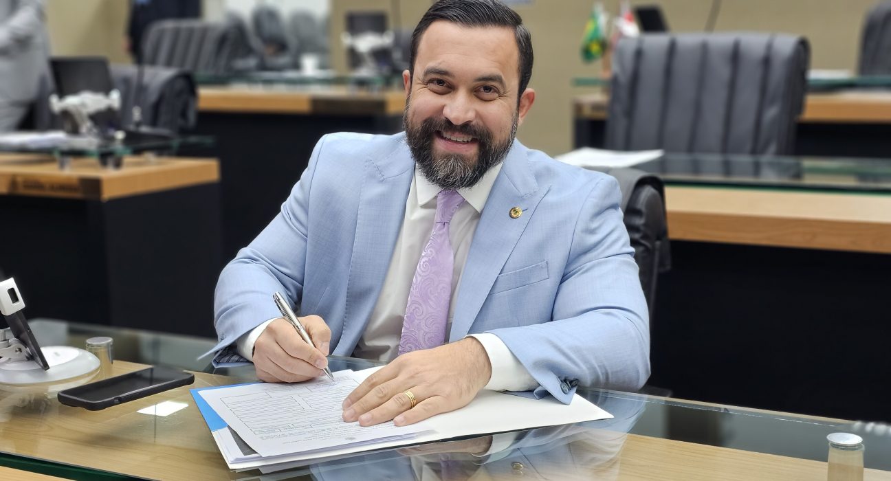 Essa iniciativa visa fomentar discussões entre educadores, pais ou responsáveis e alunos sobre políticas preventivas relacionadas ao uso de drogas, atentados em escolas, pedofilia, suicídio e bullying.