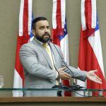 Dr. George Lins destaca vacinação de crianças contra câncer nas escolas