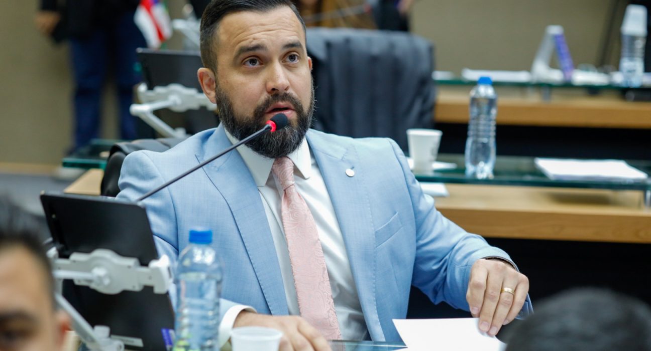 Deputado Dr. George Lins tem três projetos aprovados pela Aleam