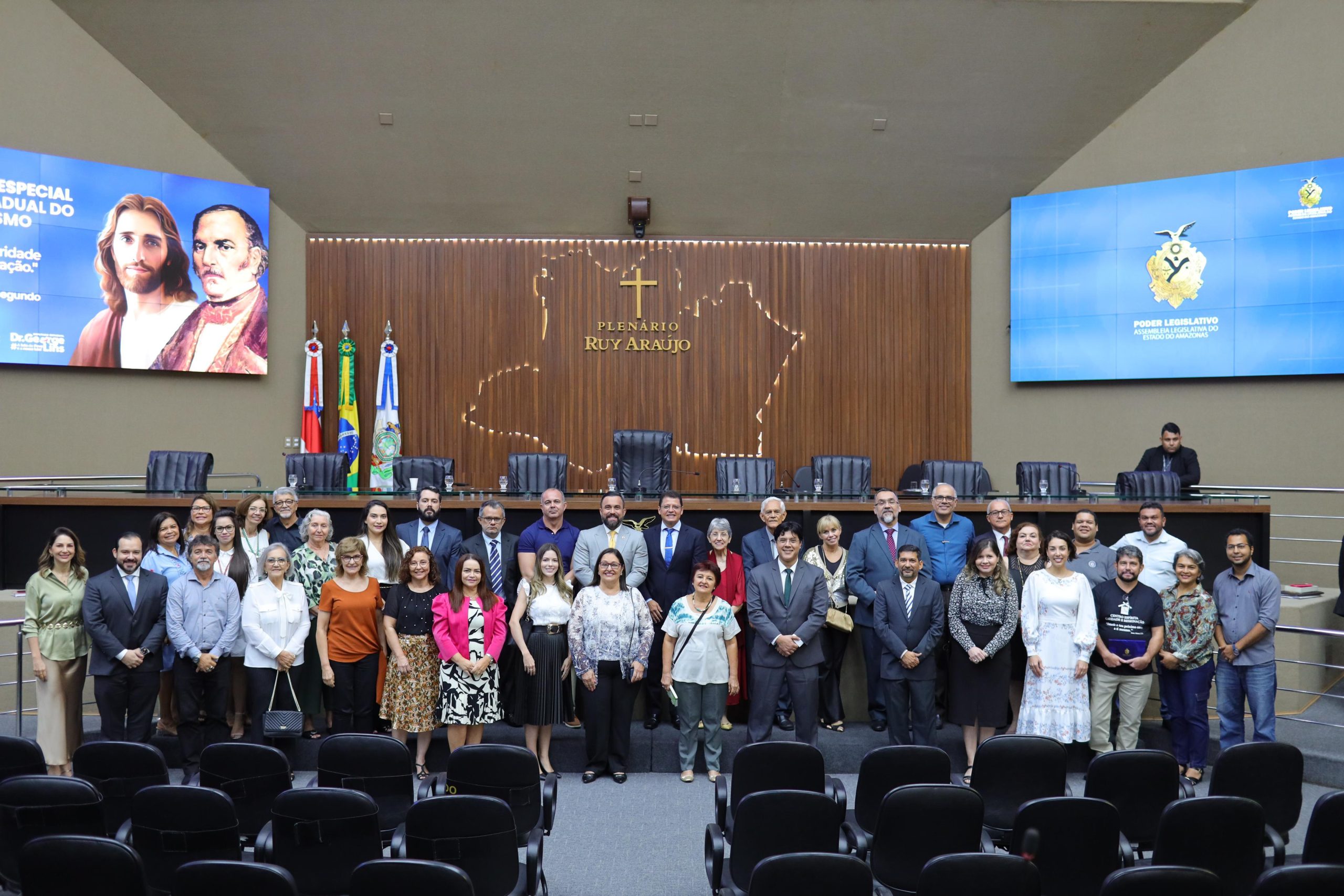 Sessão Especial do Dr. George Lins na Aleam Celebra Dia Estadual do Espiritismo
