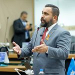 Dr. George Lins celebra implementação da Educação Financeira nas escolas estaduais