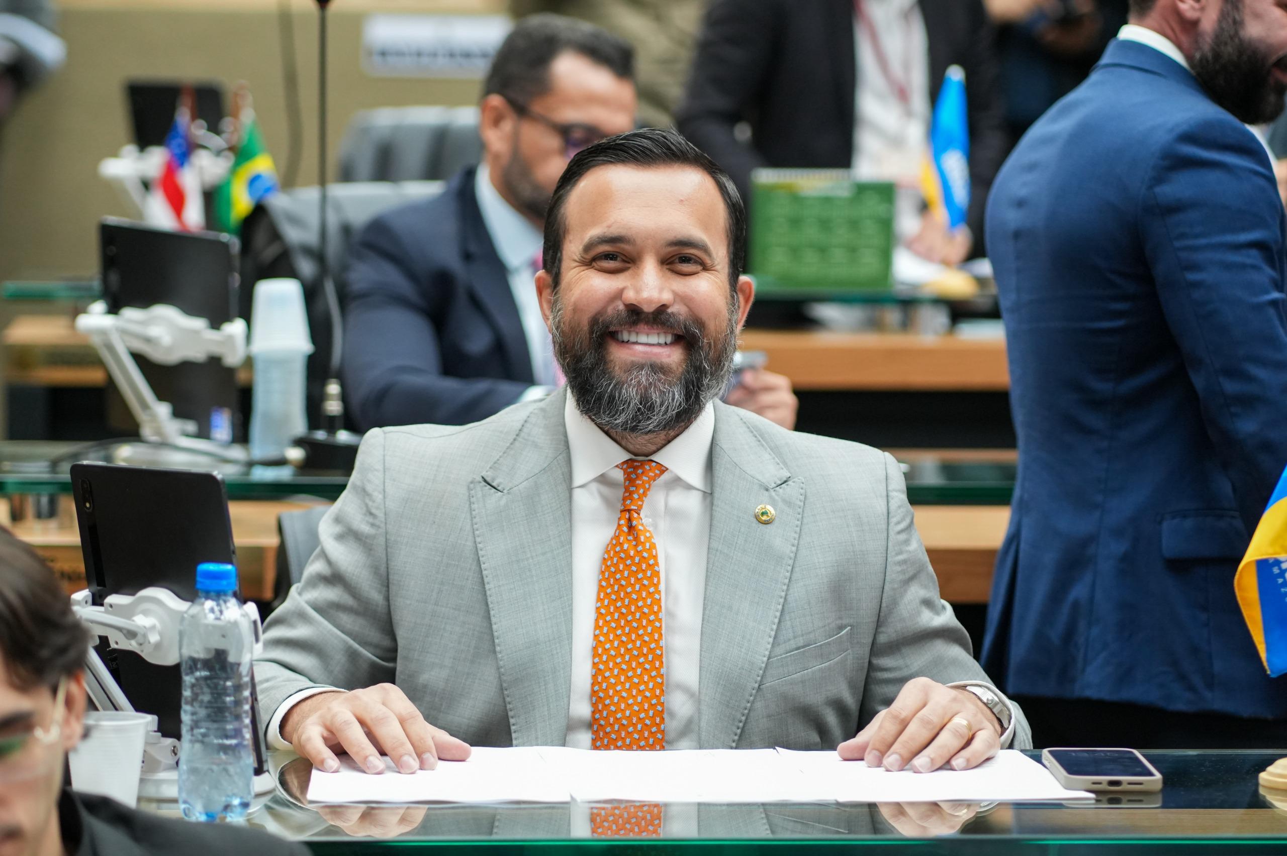 Aleam aprova projeto do Dr. George Lins que busca levar a Zona Franca de Manaus para as escolas