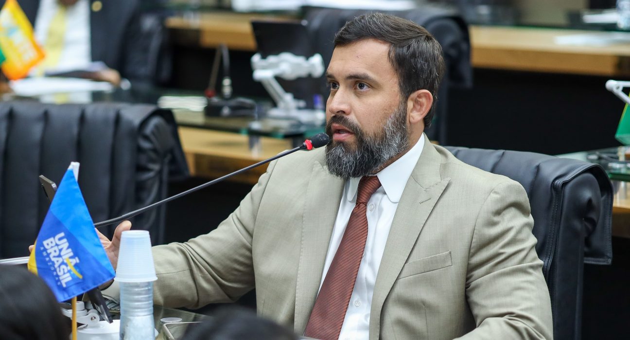 Deputado Dr. George Lins propõe a criação da "Semana Sem Telas" no Amazonas