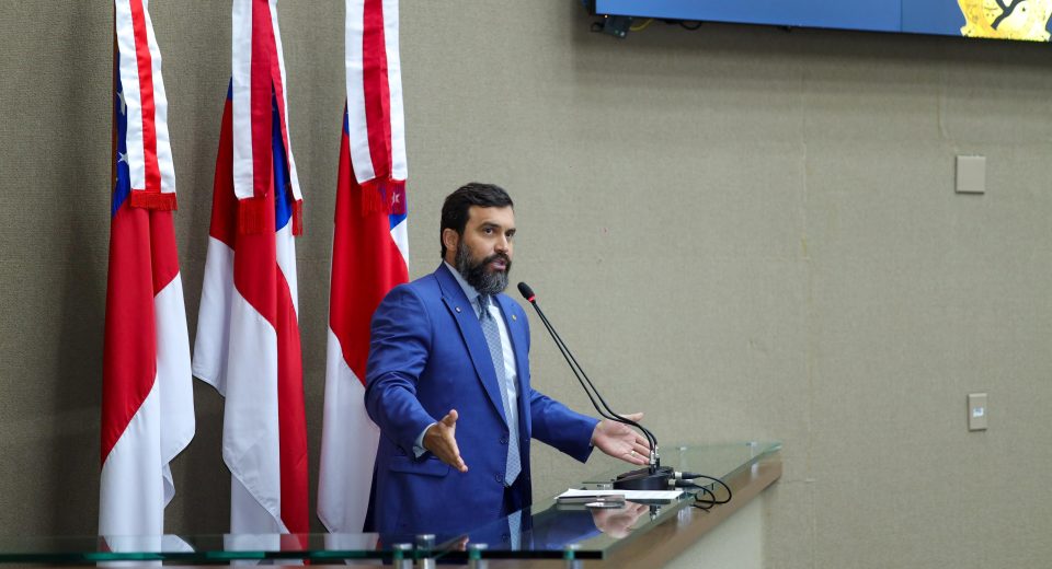 Dr. George Lins destaca novas maternidades no Alto Solimões e Médio Juruá e defende ampliação da saúde da mulher no interior