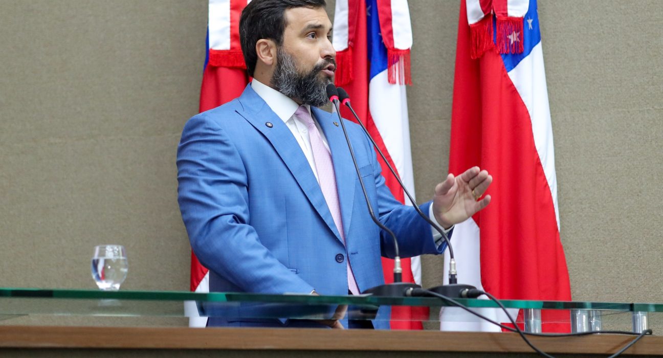 Deputado Dr. George Lins apresenta projetos em defesa da Zona Franca de Manaus