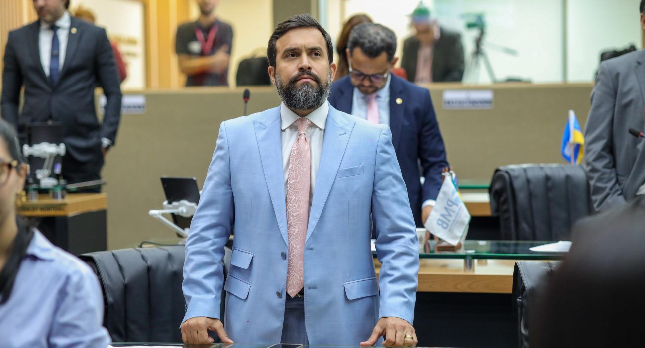 Aleam aprova PL de Dr. George Lins que cria diretrizes para o Programa de Defesa Permanente da Zona Franca de Manaus