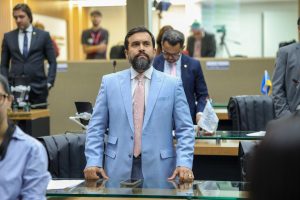 Aleam aprova PL de Dr. George Lins que cria diretrizes para o Programa de Defesa Permanente da Zona Franca de Manaus