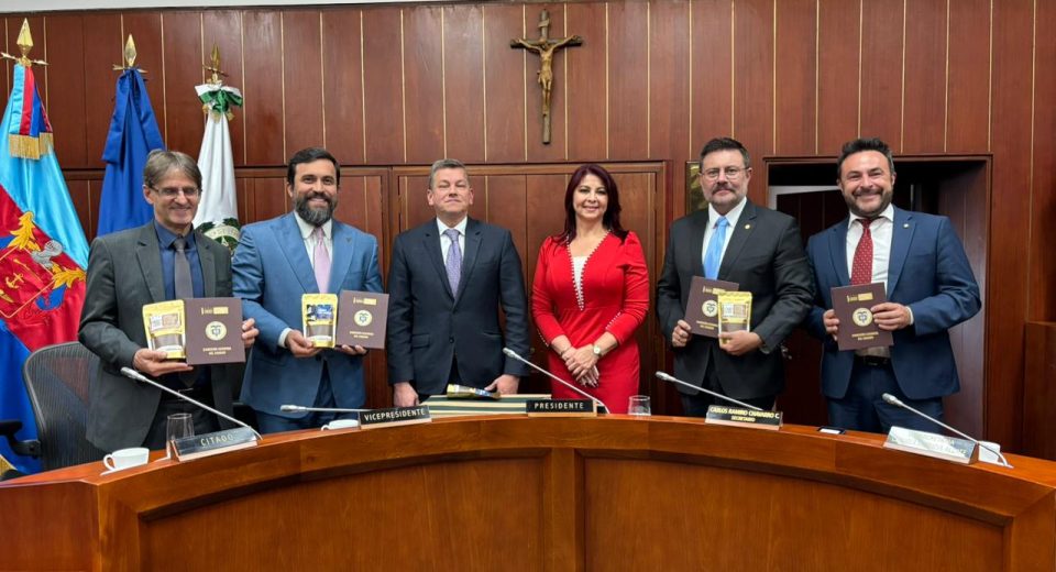 Deputado Dr. George Lins destaca cooperação internacional em missão da Unipa na Colômbia