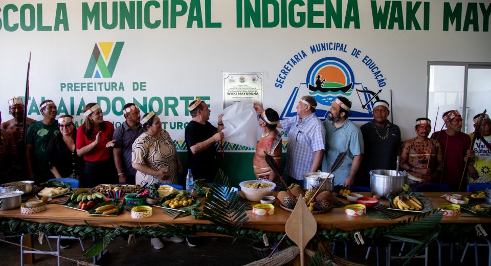 Deputado Dr. George Lins participa de agenda histórica na inauguração da maior escola de alvenaria do Vale do Javari