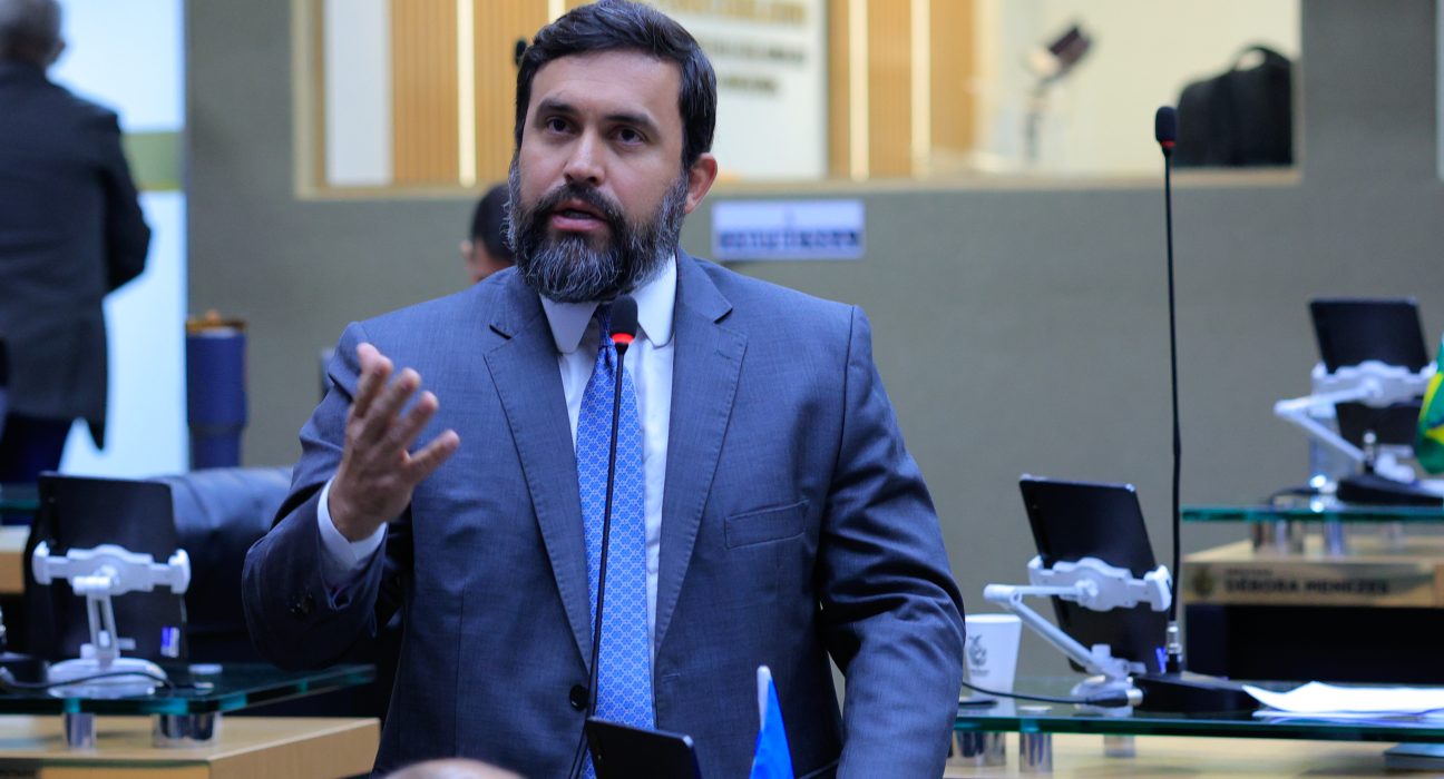 Aleam aprova projeto de Dr. George Lins para prevenção de distúrbios gástricos no Amazonas